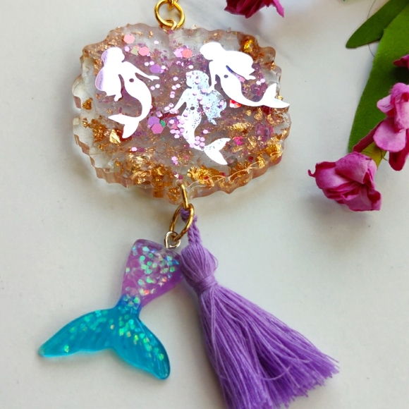 Handmade Purple Mermaids Resin Keychain - Picture 3 of 3